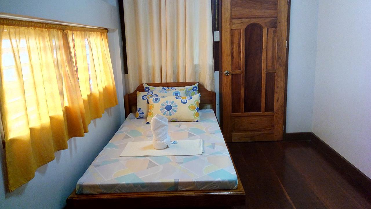 Peria Seafront Pensione Roxas  외부 사진